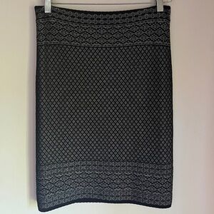 BCBG MAXAZRIA B&W Patterned Knit Stretch Pencil Skirt,  Size L